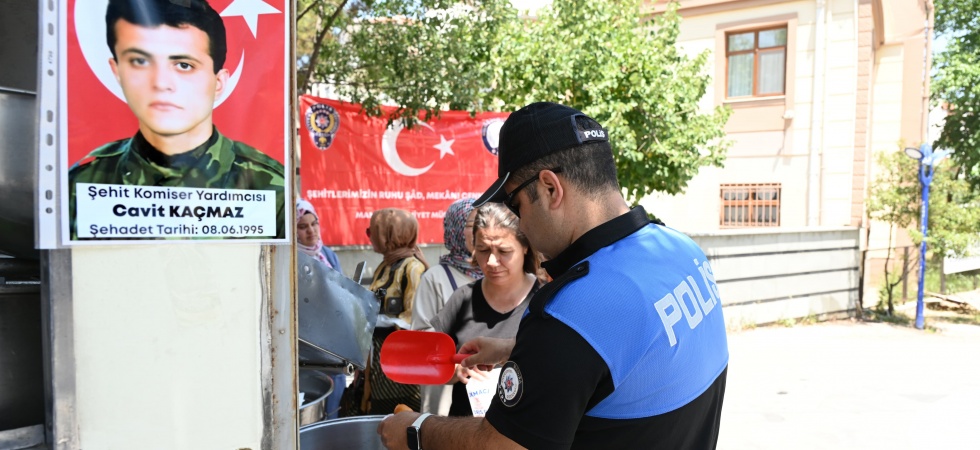 Şehit Komiser Yardımcısı Cavit Kaçmaz, şehadetinin yıl dönümünde dualarla anıldı