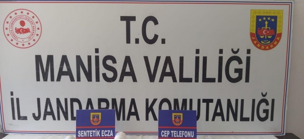 Sentetik ecza haplarıyla yakalandı