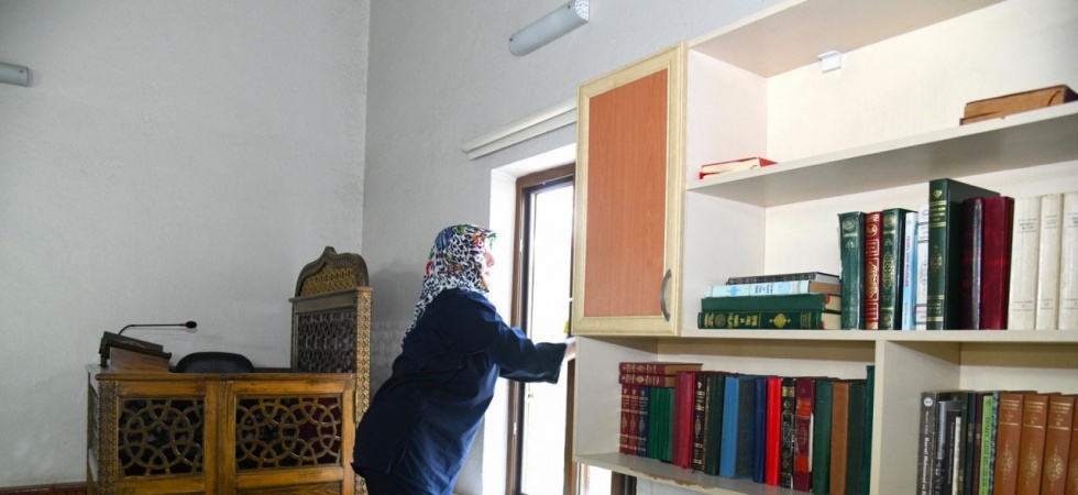 Yunusemre’de ibadethaneler Kurban Bayramı için hazırlanıyor