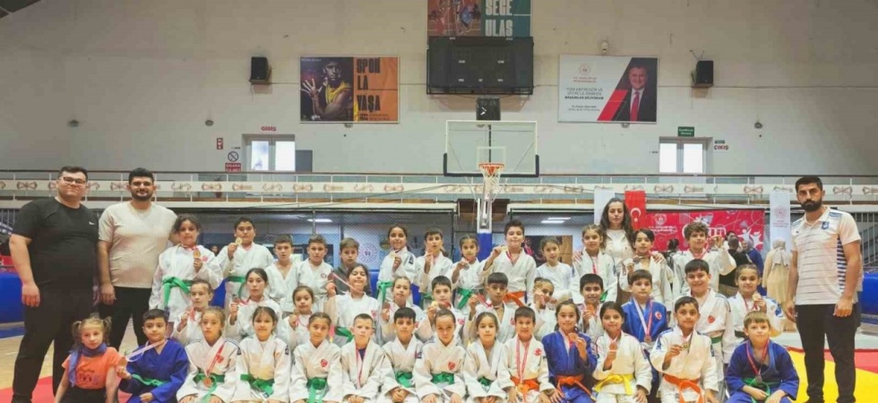 Yunusemreli minik judocular madalyaya doymuyor
