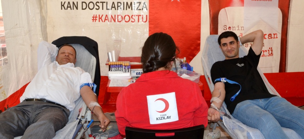 15 Temmuz’da kan veren herkese kamp sandalyesi hediye edilecek