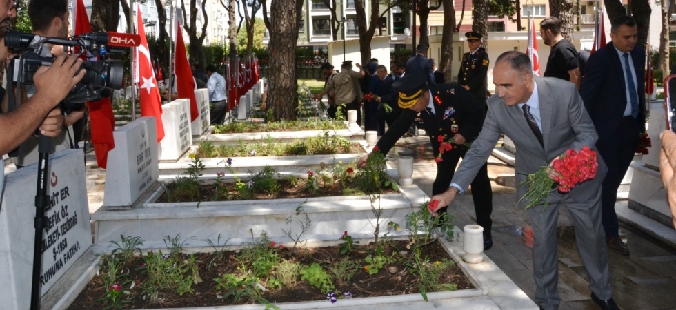 15 Temmuz’un 9. yılında Manisa’da demokrasi şehitleri anıldı