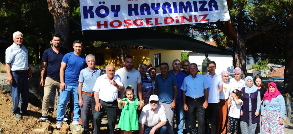 Gördes Dutluca’da geleneksel olarak düzenlenen hayır yemeğine yoğun katılım oldu
