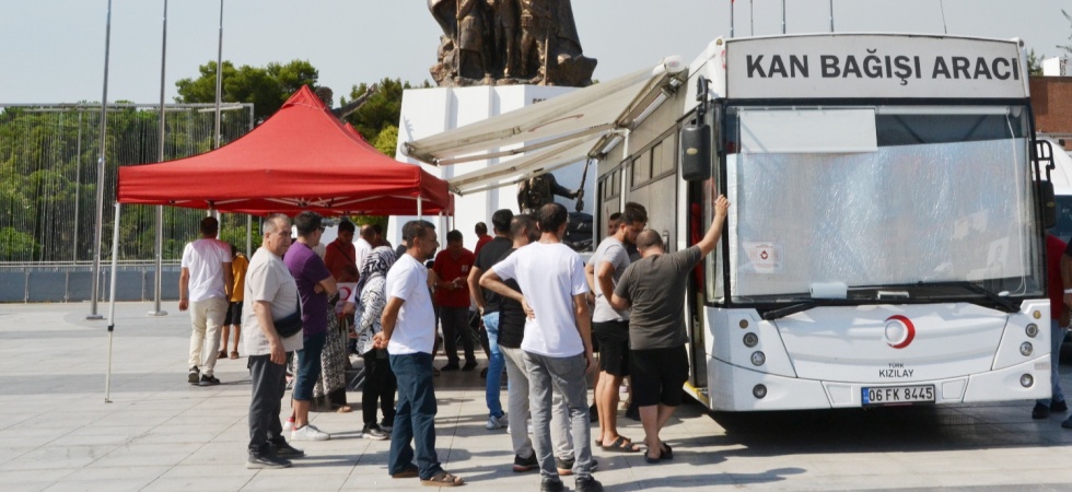Manisa’da 15 Temmuz’da anlamlı kampanya: 424 ünite kan bağışı toplandı