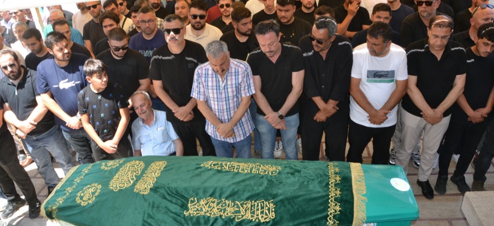 Serdar Kabaş’ın acı günü: Oğlu Ertuğrul Kabaş son yolculuğuna uğurlandı