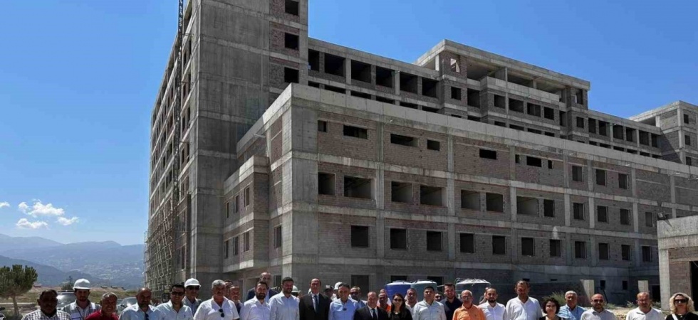 AK Parti’li Baybatur: "400 Yataklı Hastanemize İsmail Bilen Milletvekilimizin adı verilecek"