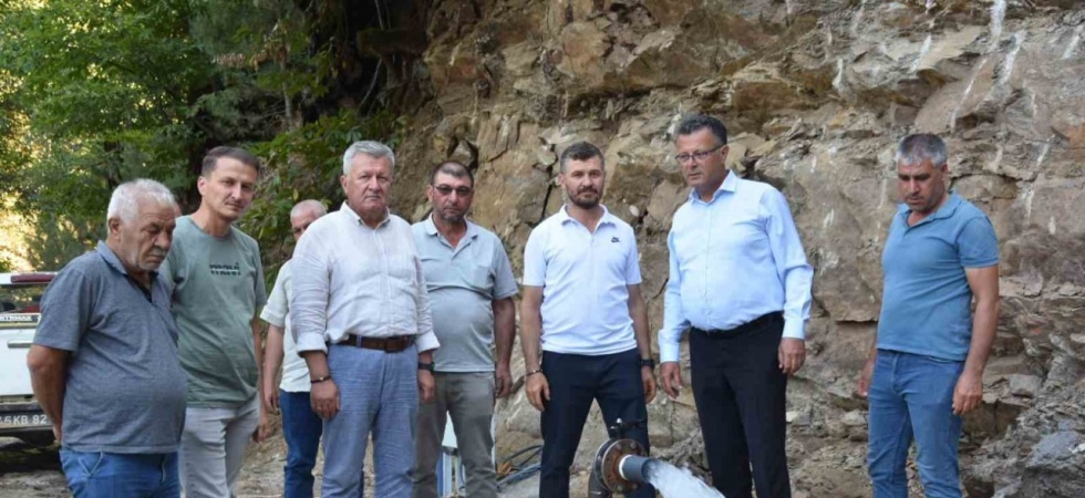 Çiftçiler suya kavuştu mahalle bayram etti