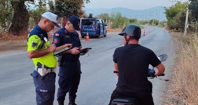 Emniyet ve jandarmadan motosikletlilere sıkı denetim