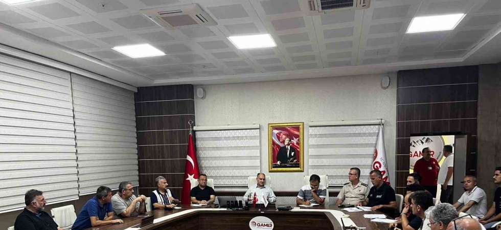 Manisa Valiliği Kriz Merkezi çalışmalarına devam ediyor
