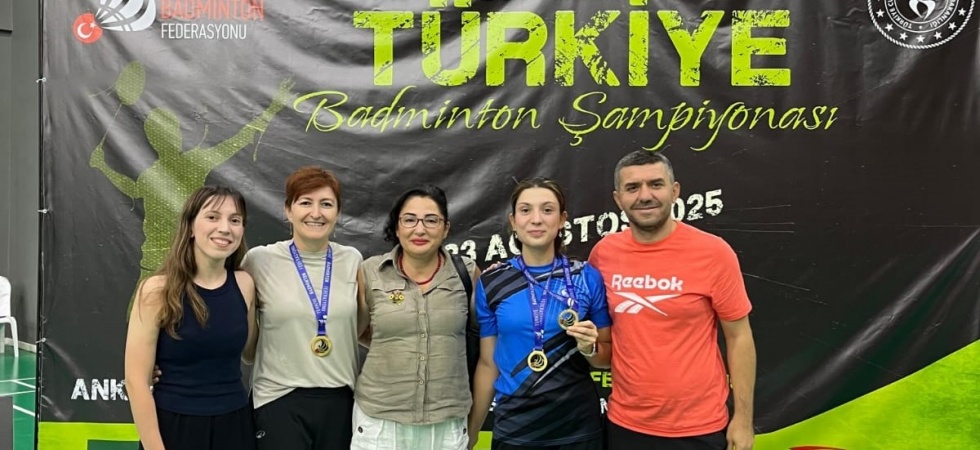 Manisalı Badmintoncu Ravza Bodur Türkiye Şampiyonu oldu