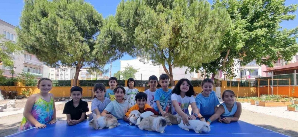Manisalı öğrenciler doğada eğlenerek öğreniyor