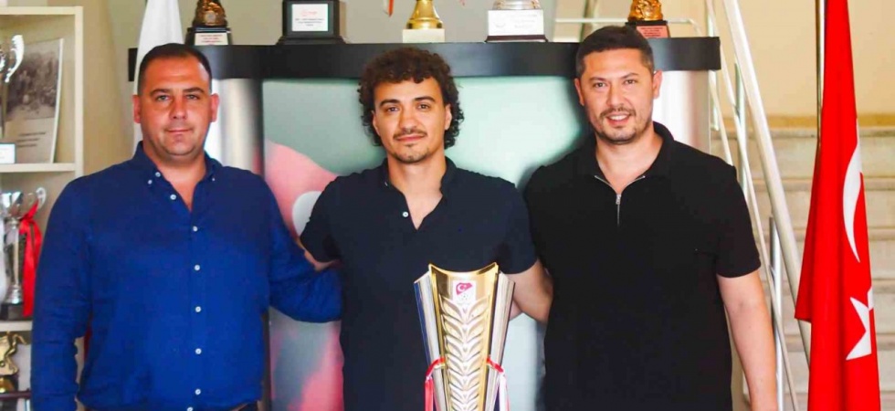 Salihli Belediyespor’da 5 imza birden