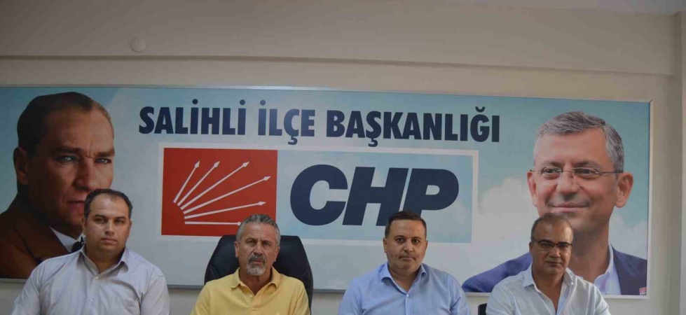 Salihli CHP’de istifa şoku: İlçe başkanı adaylıktan da çekilip istifa etti