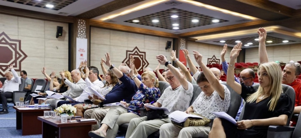 Yunusemre Belediyesi, Ferdi Zeyrek Millet Çarşısı’nı büyükşehire devrediyor