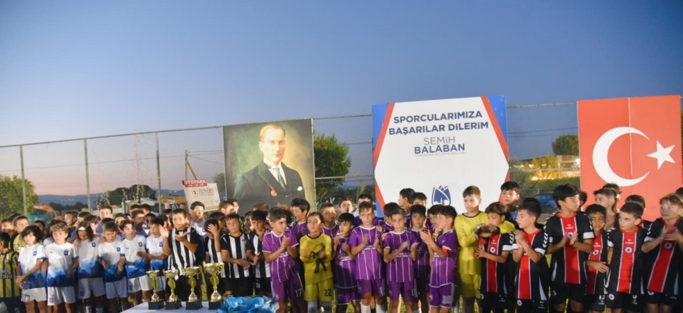 Zafer Bayramı coşkusu futbol turnuvasıyla taçlandı