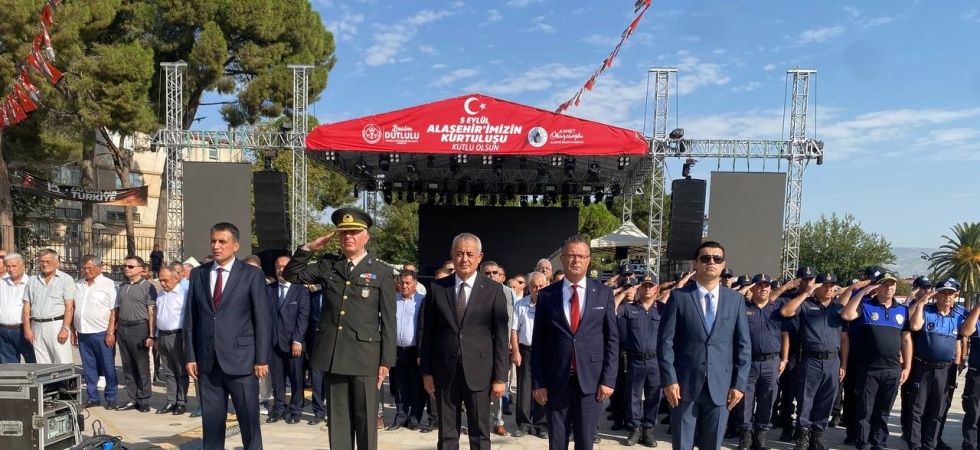Alaşehir’de kurtuluş coşkusu açılışlar ve konserle taçlanıyor