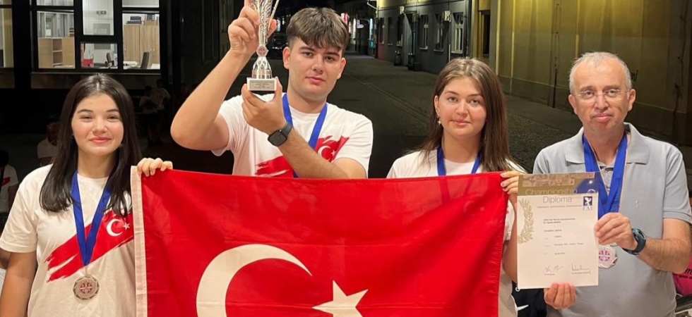 Alaşehirli gençlerden dünya çapında başarı!