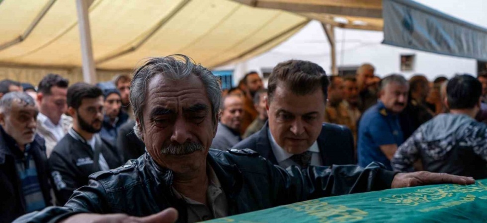 Anne, baba ve oğullarına yürek burkan veda