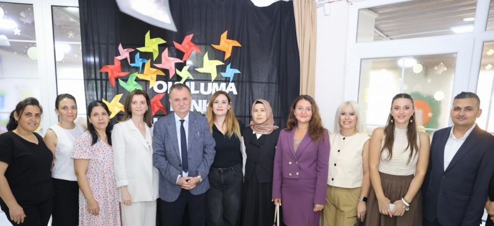 Başkan Balaban miniklerin ilk ders heyecanına ortak oldu