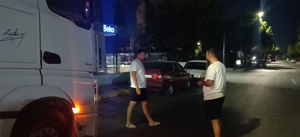 Beko önünde saatlerce bekletilen tırcılardan tepki