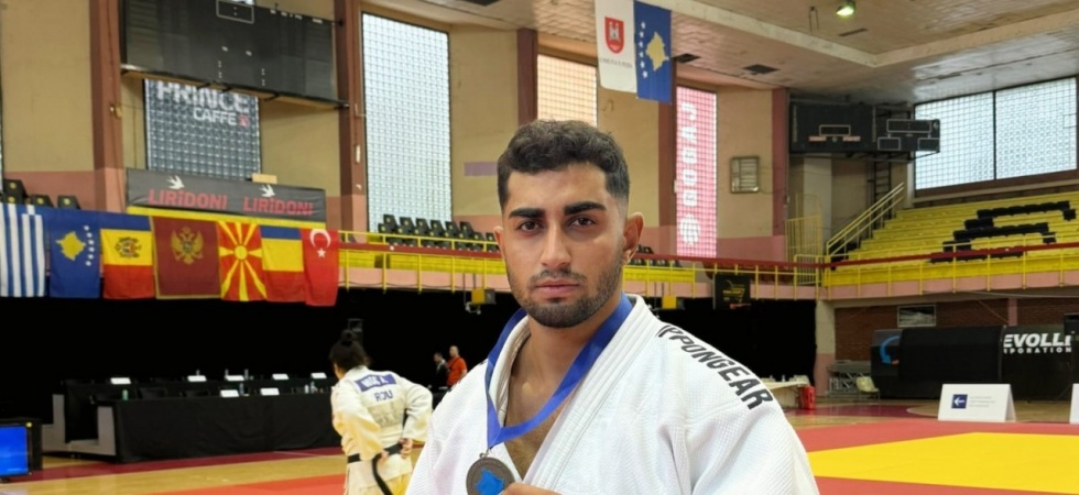 Enes Pınar’dan bronz madalya