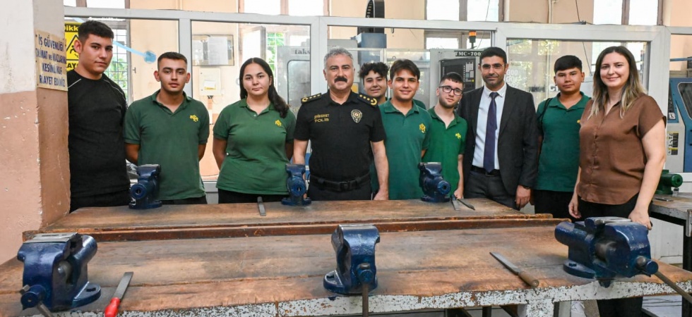 Manisa’da Emniyet teşkilatından okul güvenliğine sıkı takip