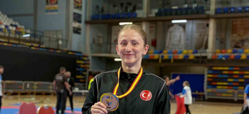 Nurbade Büber İspanya’da Akdeniz Şampiyonu oldu