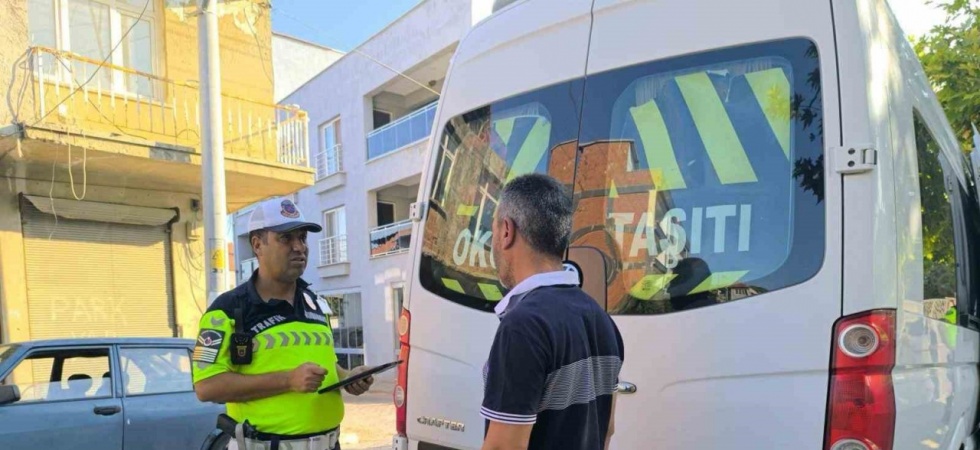 Okulun ilk gününde servislere sıkı denetim