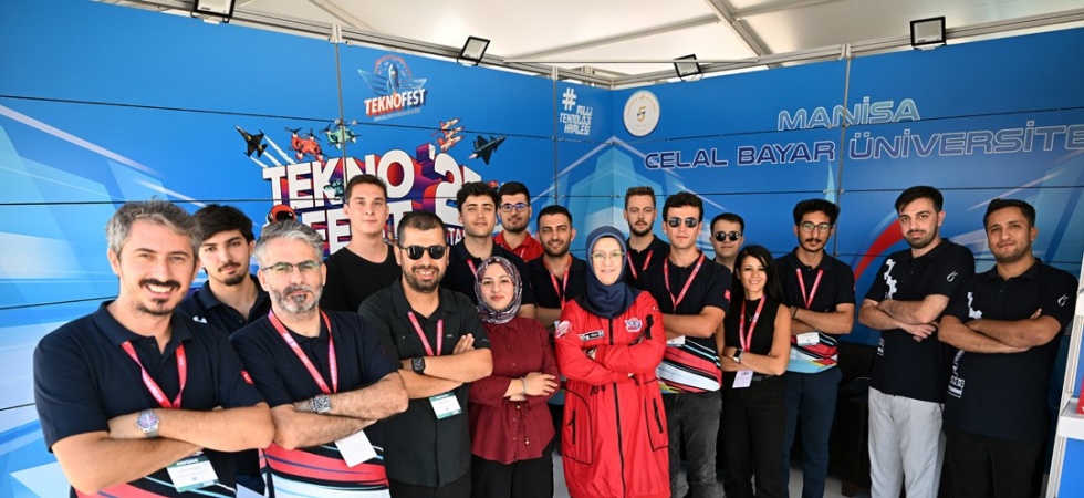 Rektör Kibar’dan TEKNOFEST’te gençlere destek