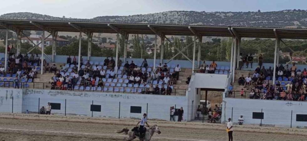 Selendi Beypınar Atlı Cirit Takımı Manisa’yı temsil edecek