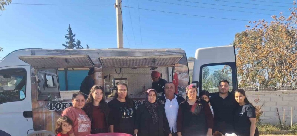 Cumhuriyet Bayramı’nda çocuklara lokma hayrı