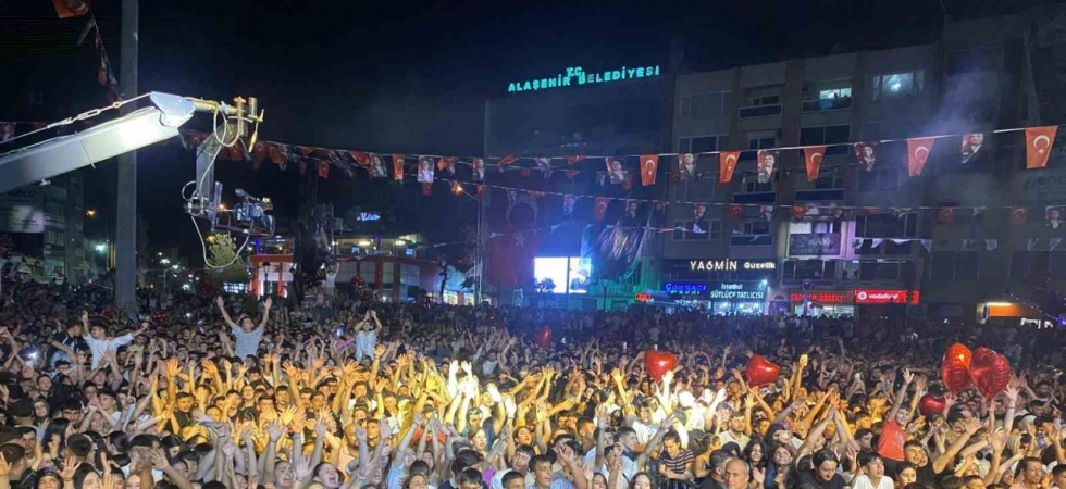 Ertelenen Aleyna Tilki konseri 10 Ekim’de yapılacak