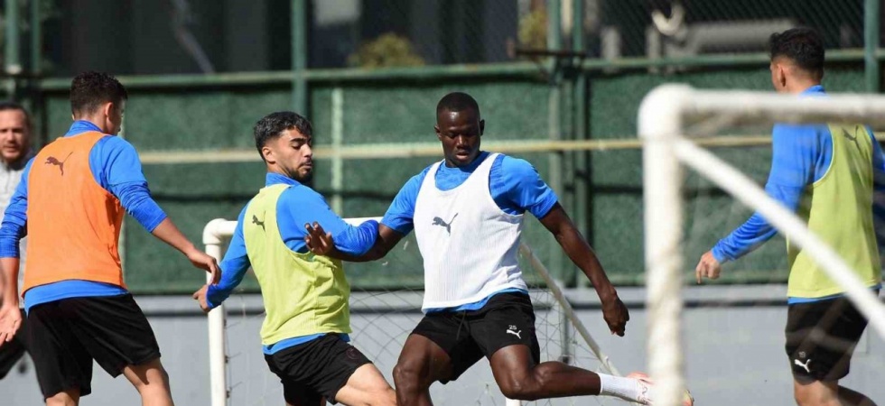 Manisa FK kupa maçı hazırlıklarını tamamladı