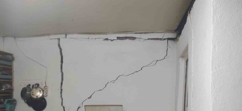 Manisa’da 83 yapı depremden etkilendi