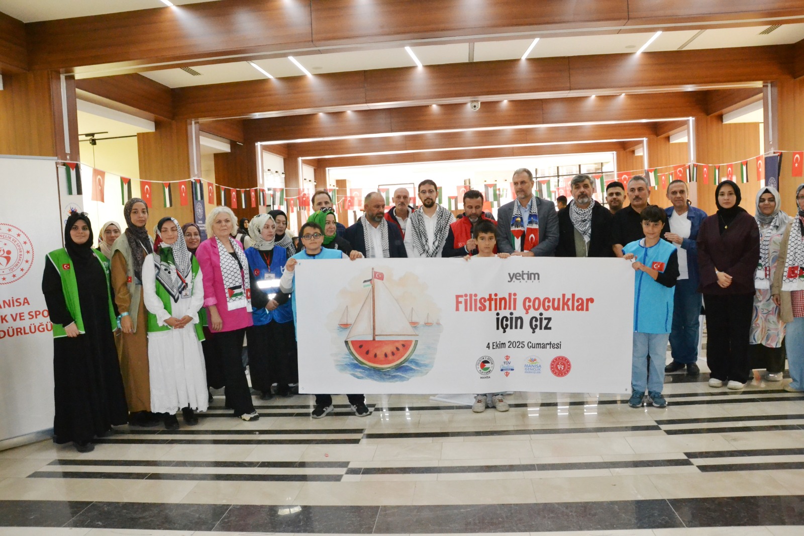 Manisa’da “Filistinli Çocuklar İçin Çiz” etkinliği