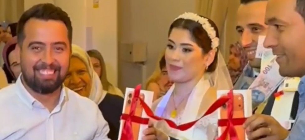 Manisa’da gelin ve damada sürpriz düğün hediyesi