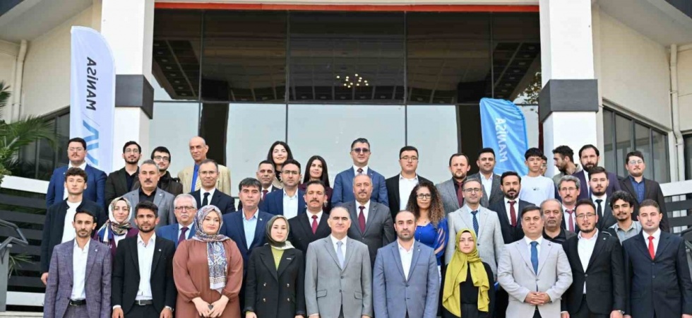 Manisalı gençlere sunulan hizmetler anlatıldı