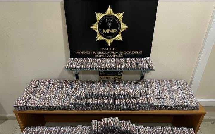 Salihli’de 30 bin adet sentetik uyuşturucu hap ele geçirildi: 4 tutuklama