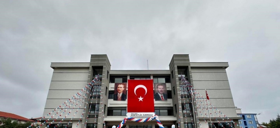 Sarıgöl’deki okulların resmi açılışı yapıldı