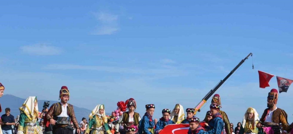 Selendililer Aşağıçobanisa’da Keşkek ve Cirit Şenliğinde buluştu
