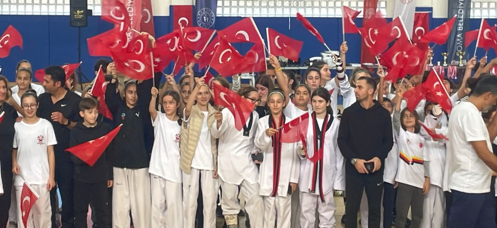 Soma’da Tekvando Şöleni: 27 Kulüp, 270 Sporcu!