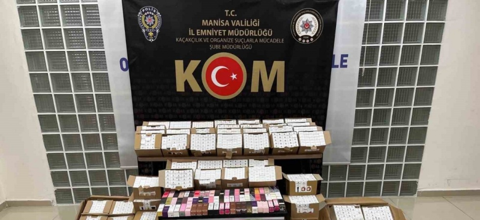 Turgutlu’da kaçak parfüm sevkiyatı polisin dikkatiyle engellendi
