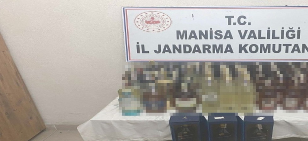 Akhisar’da jandarmadan kaçak alkol ve tütün operasyonu
