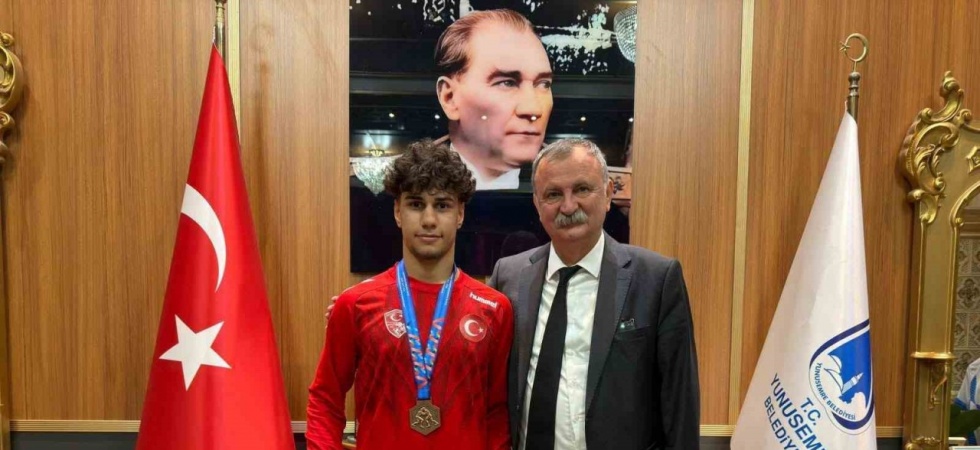 Başkan Balaban’dan Başarılı Güreşçiye Övgü