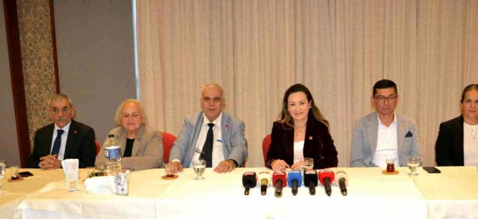 Başkan Özalper yeni yönetimiyle basının sorularını yanıtladı