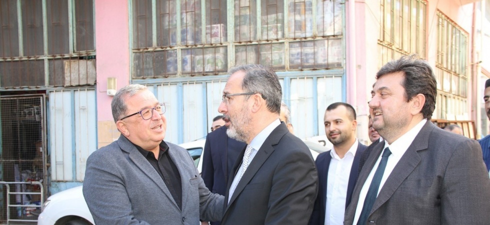 Eski Bakan Kasapoğlu, Kula Esnaf ve Sanatkârlar Odası’nı ziyaret etti