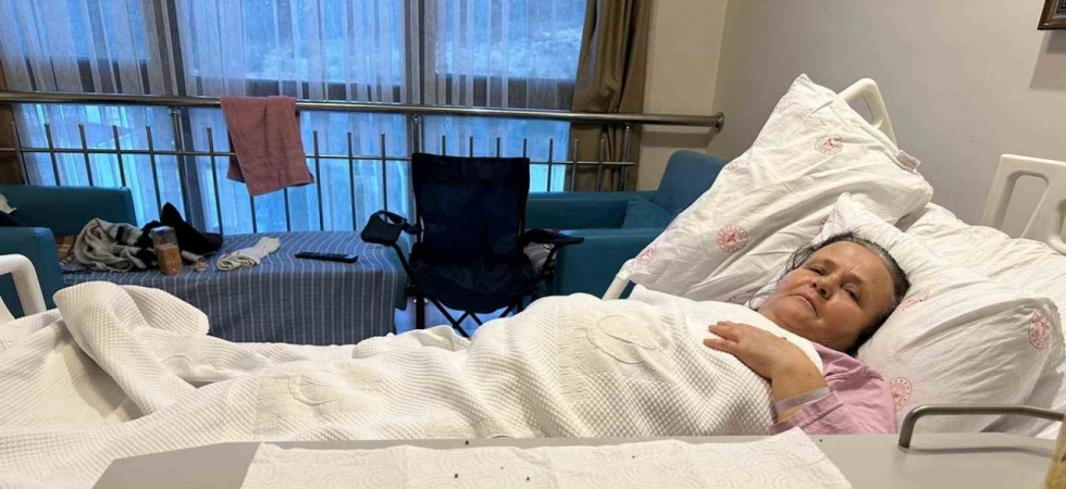 Hastadan çıkan taşları sayamadılar