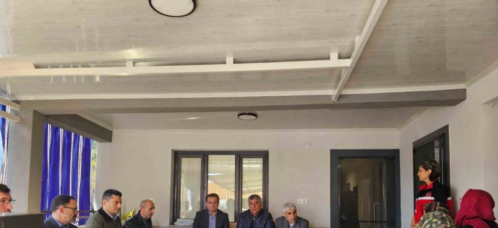 Kaymakamdan şehit polisin ailesine taziye ziyareti