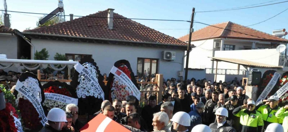Kazada şehit olan Polis Memuru Ali Barut son yolculuğuna uğurlandı