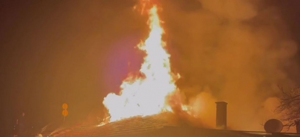 Kula’da gece saatlerinde yangın paniği